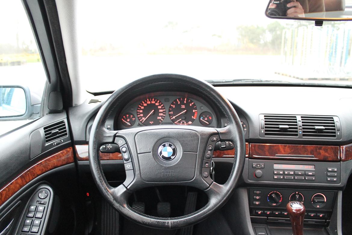 BMW E39 523i billede 9