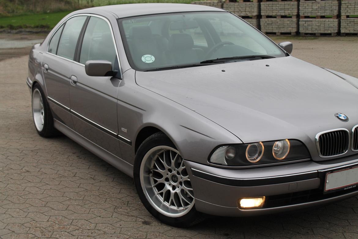 BMW E39 523i billede 2