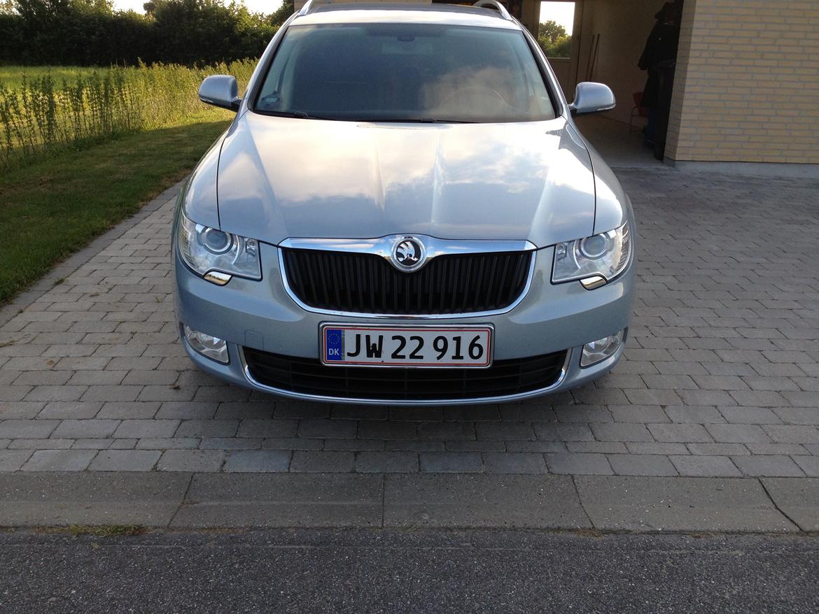 Skoda Superb combi elegance billede 5