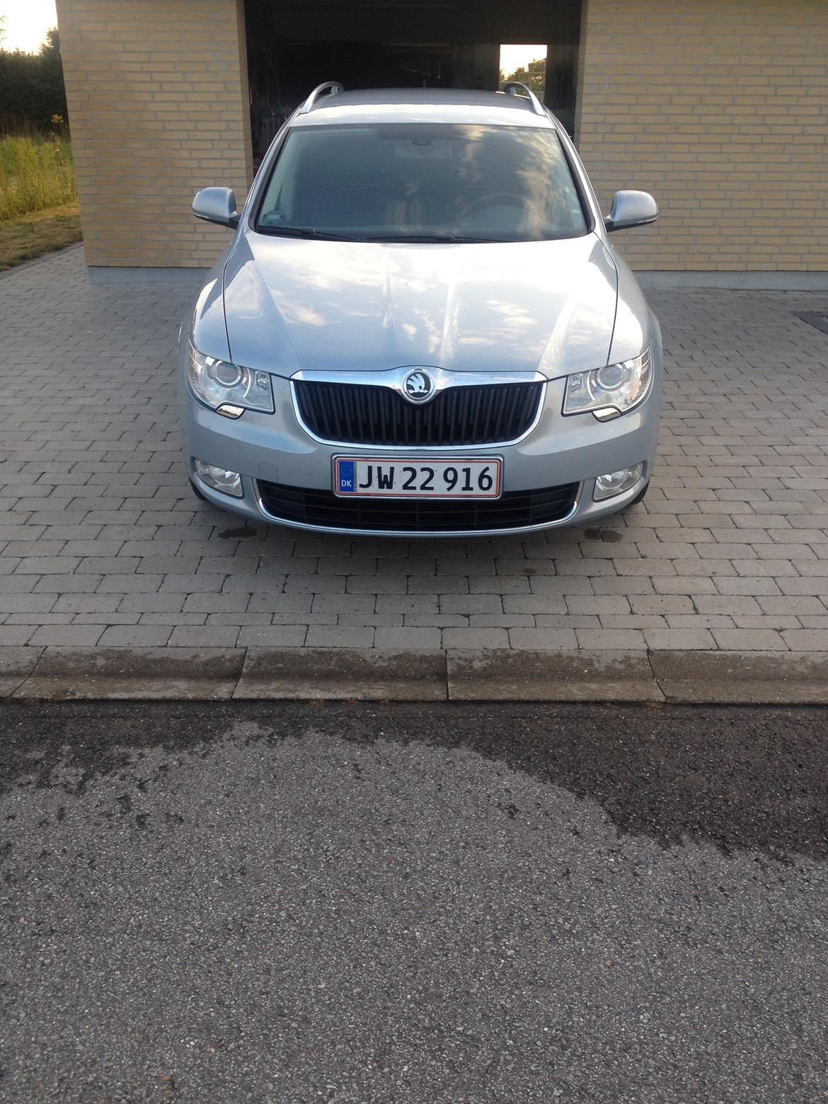 Skoda Superb combi elegance billede 8