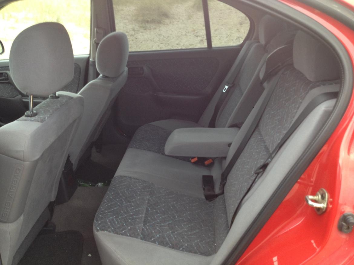 Nissan Primera SLX p11 (SOLGT) billede 7