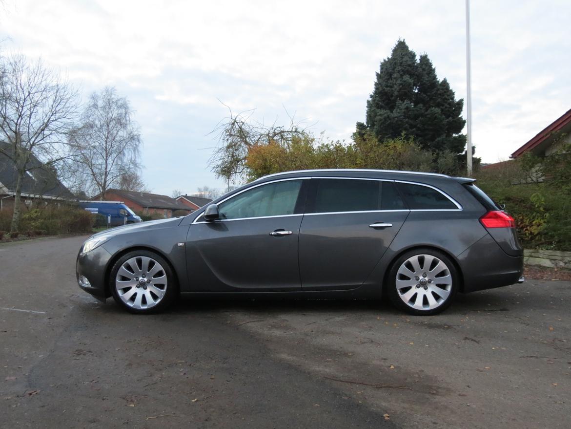 Opel Insignia 2,0T 220 Cosmo ST billede 2