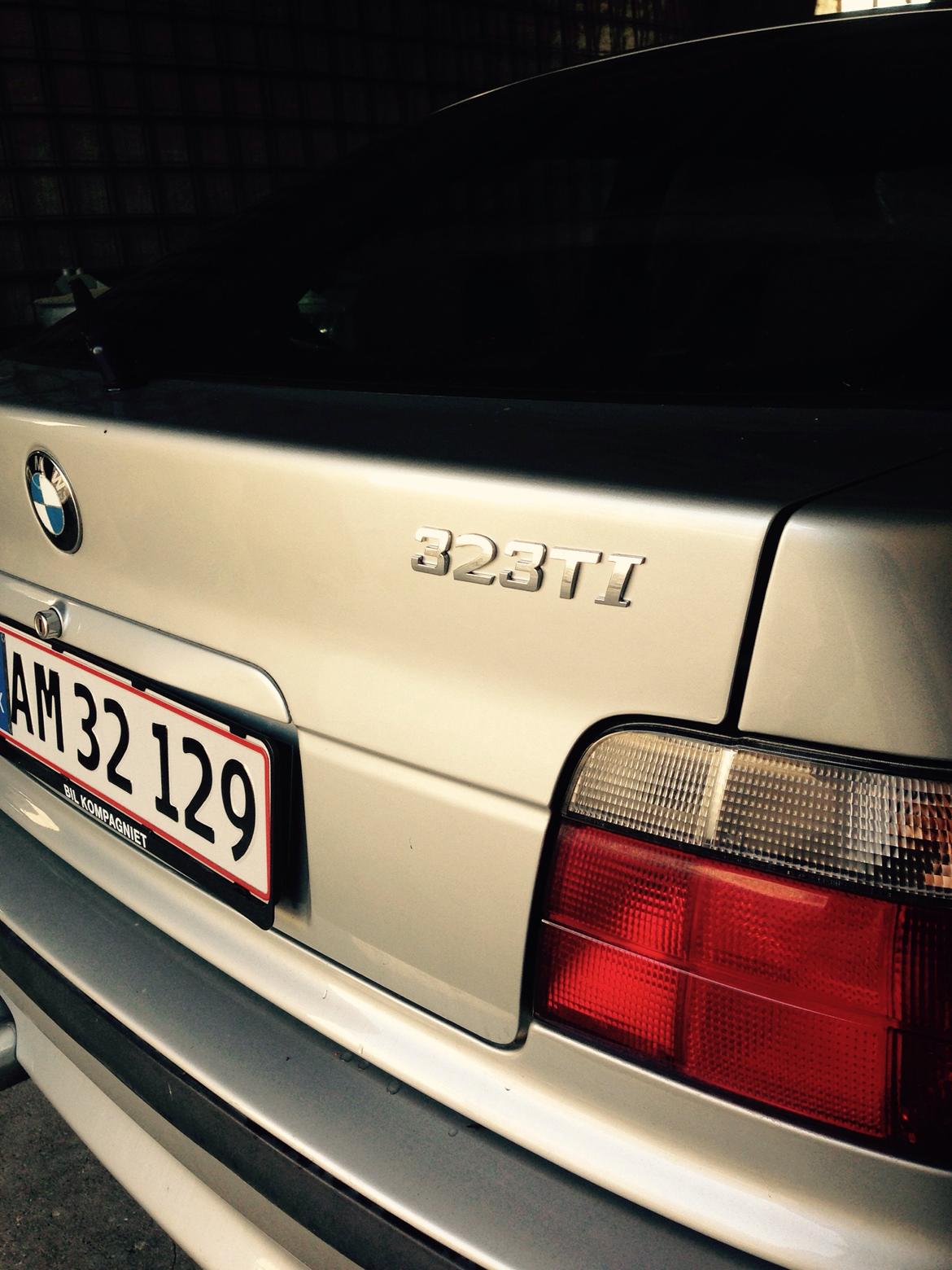 BMW 323ti billede 7