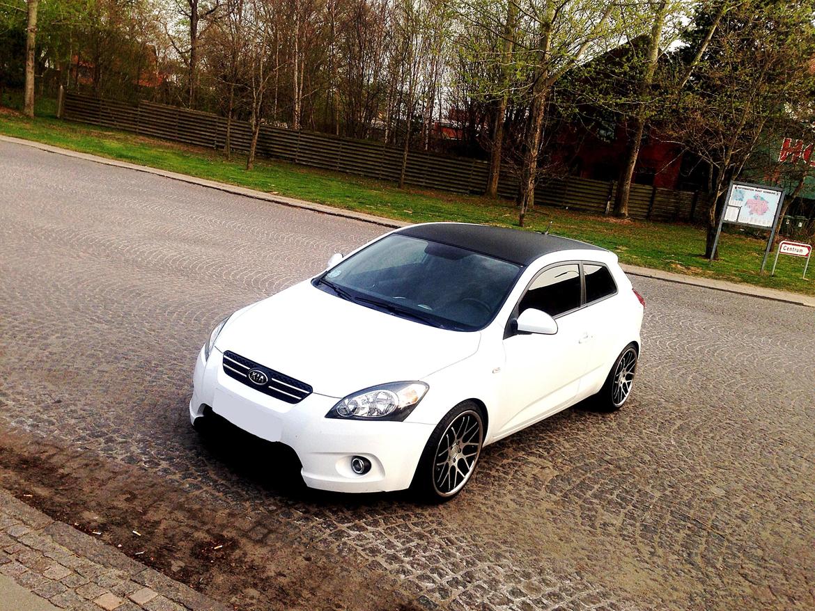 Kia Pro Ceed - Da der kom carbon på billede 45