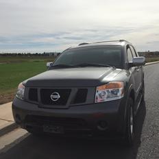 Nissan Armada SE SUV 