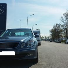 Mercedes Benz E320 AVANTGARDE SPORT