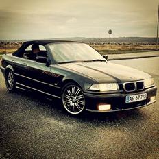 BMW e36 320i cabriolet