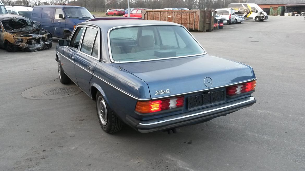 Mercedes Benz 250 - november 2014 billede 3