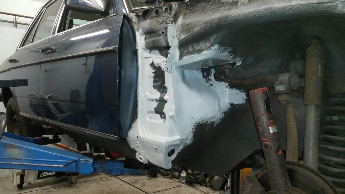 Mercedes Benz 250 - højre a stolpe  billede 5