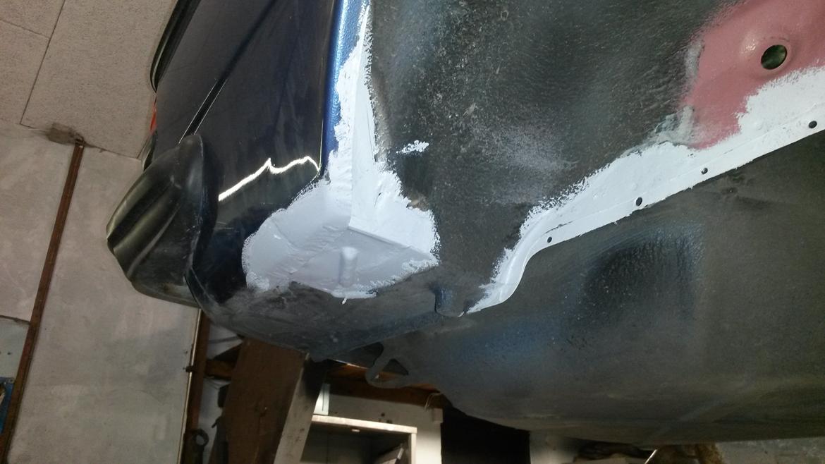 Mercedes Benz 250 - højre bagskærm billede 10