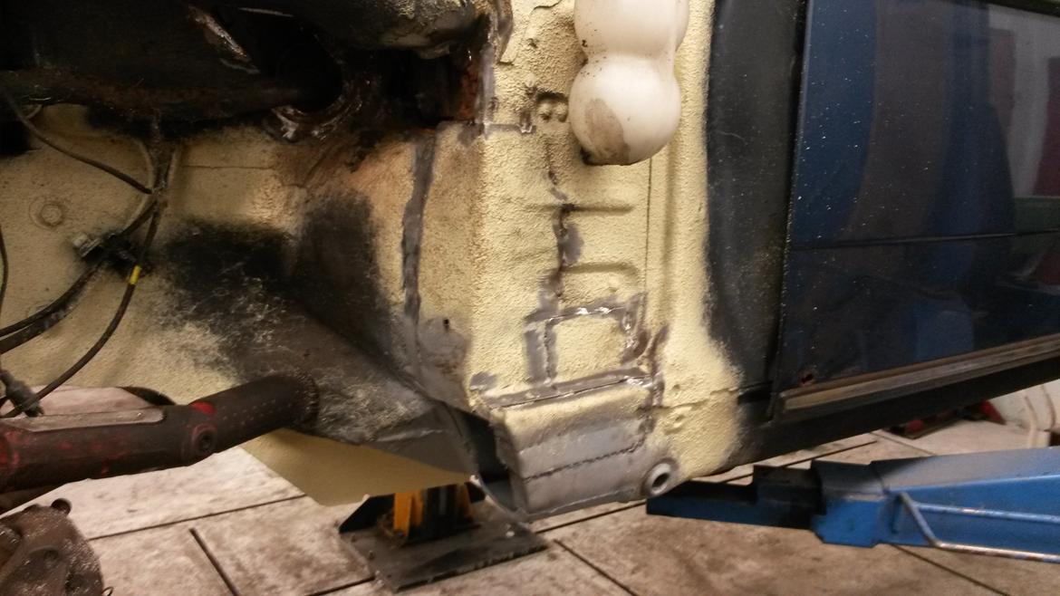 Mercedes Benz 250 - venstre a stolpe billede 4