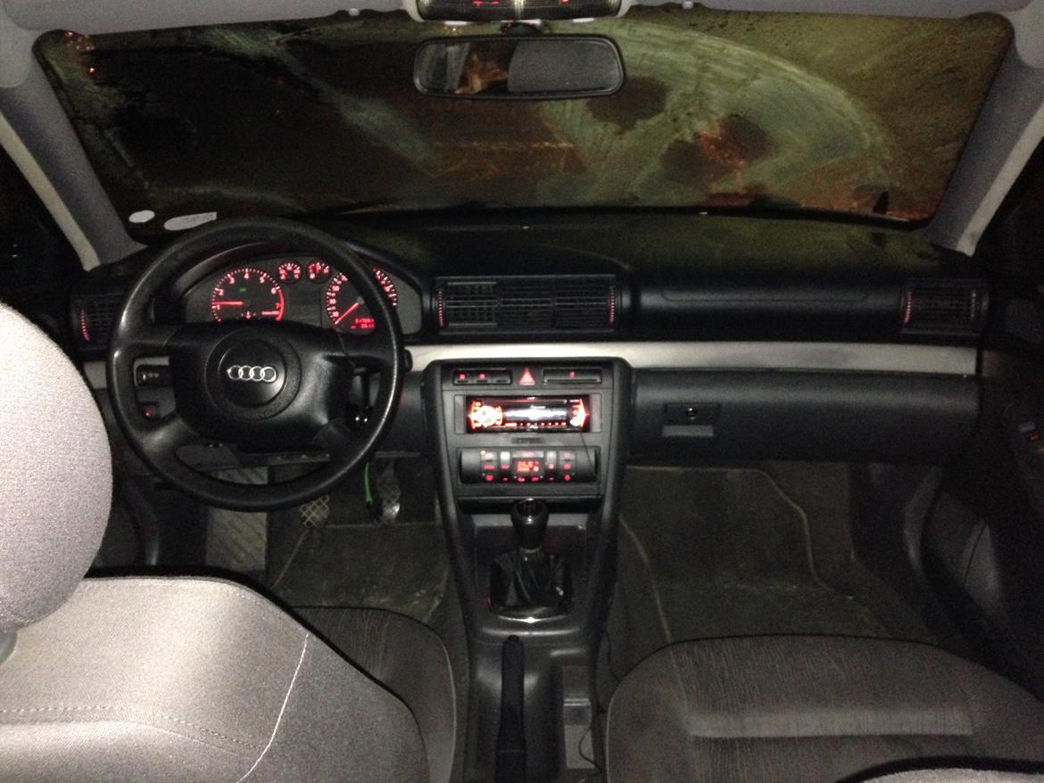 Audi audi a4 b5 1,8 limo billede 5