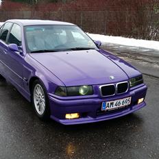 BMW E36 320i