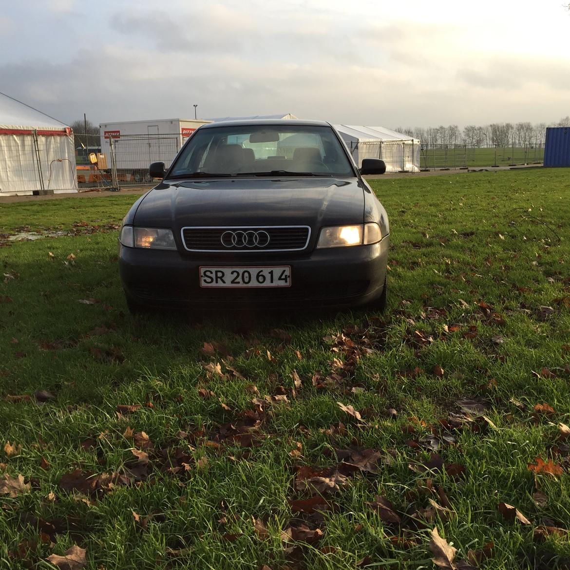 Audi A4 2.8 V6 Solgt billede 4