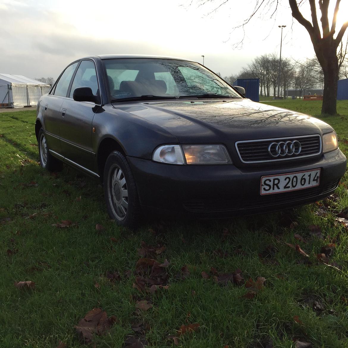 Audi A4 2.8 V6 Solgt billede 6