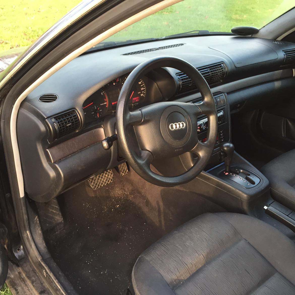 Audi A4 2.8 V6 Solgt billede 21