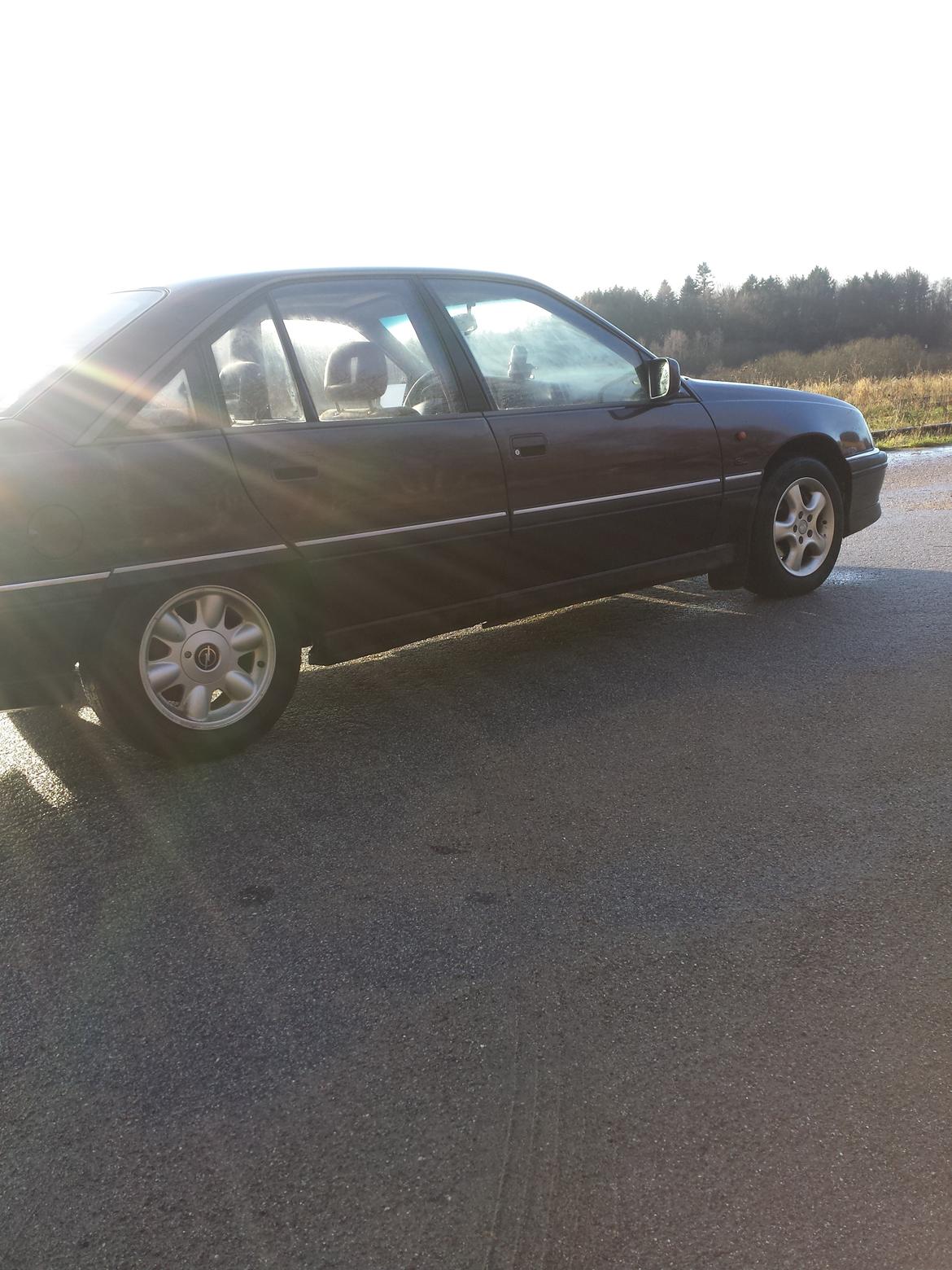 Opel Omega 2.0 billede 5