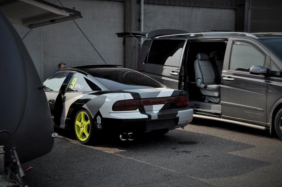 Nissan 200sx - Pit support fra Power Pipes... Det kan anbefales! De henter og bringer bilen, og klarer alt praktisk. billede 3