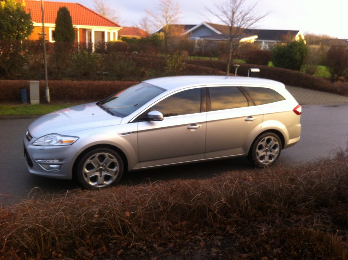 Ford Mondeo 2,0 ST TDCI Titanium Stc. Powershift billede 1