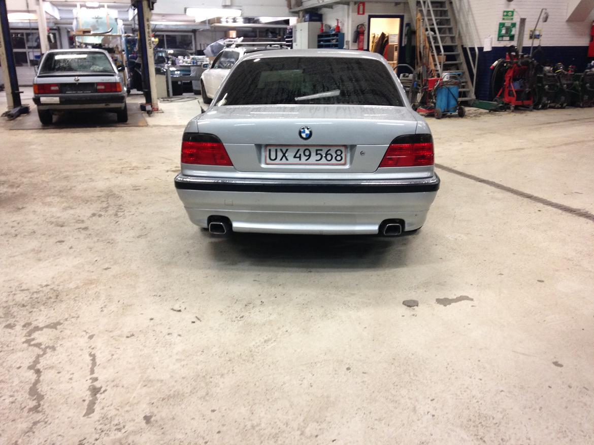 BMW e38 740i v8 billede 5