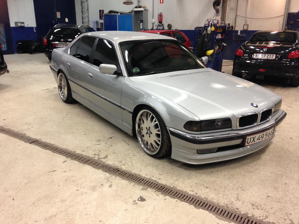 BMW e38 740i v8 billede 3