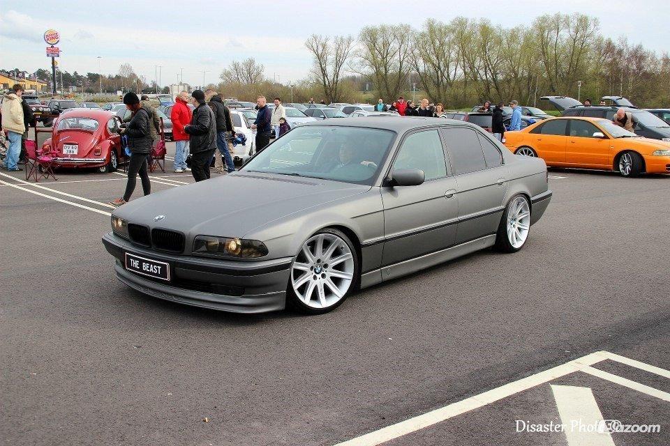 BMW E38, 740i V8 - THE BEAST // SOLGT billede 1