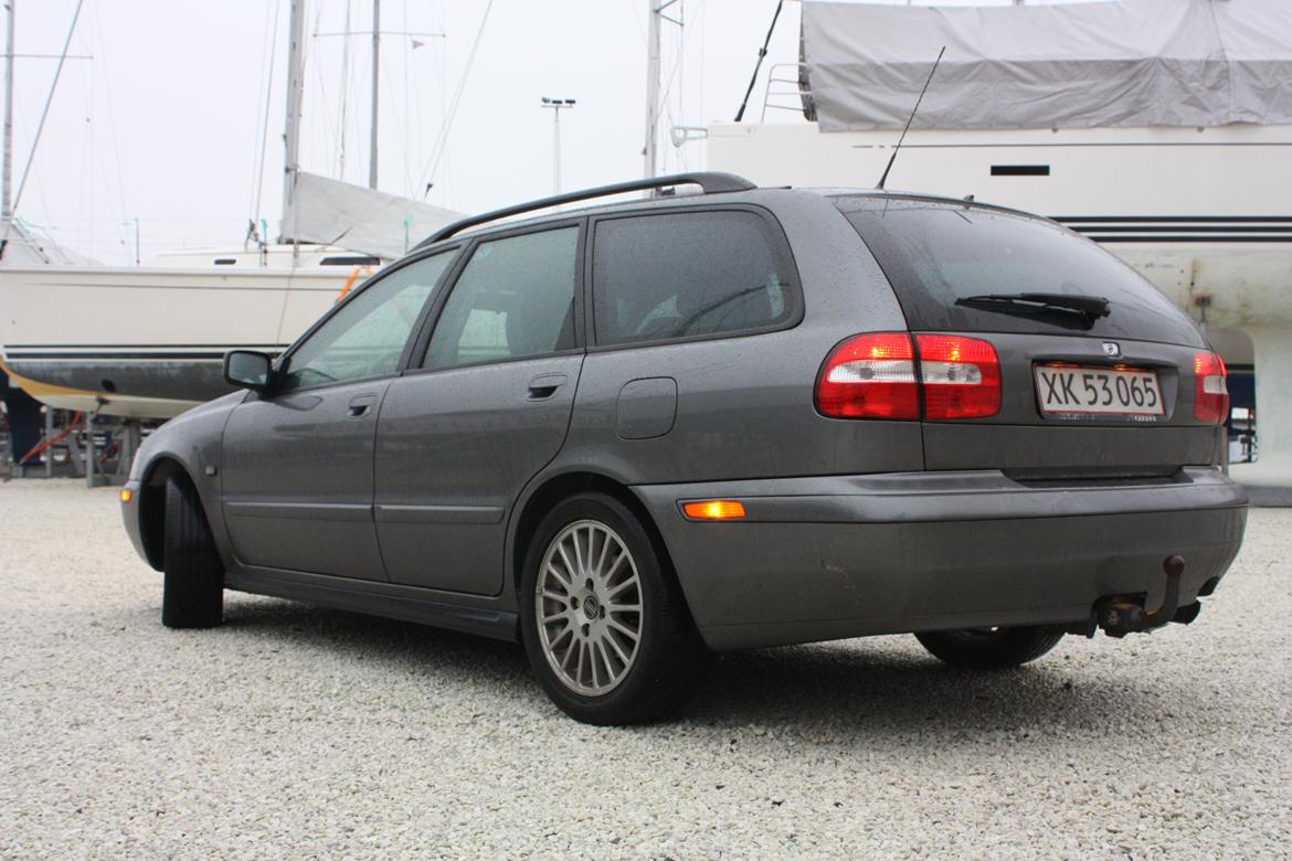 Volvo V40 1.8 Classic/Comfort billede 2