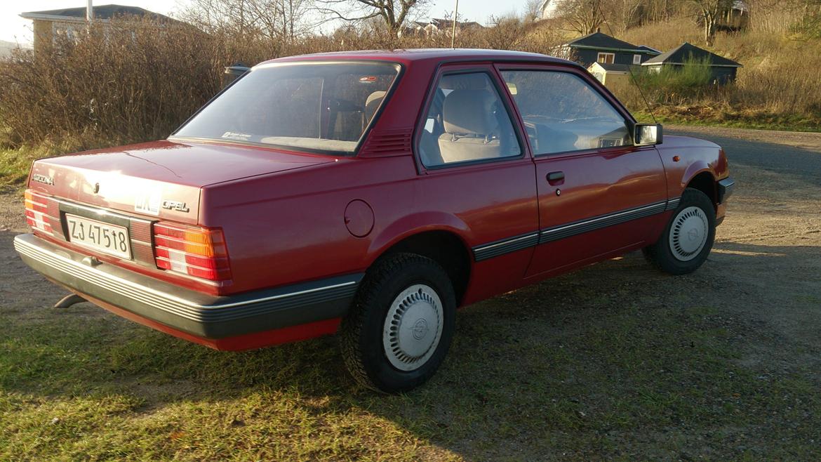 Opel Ascona billede 3