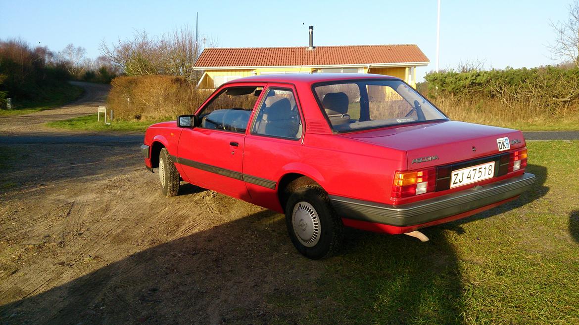 Opel Ascona billede 5