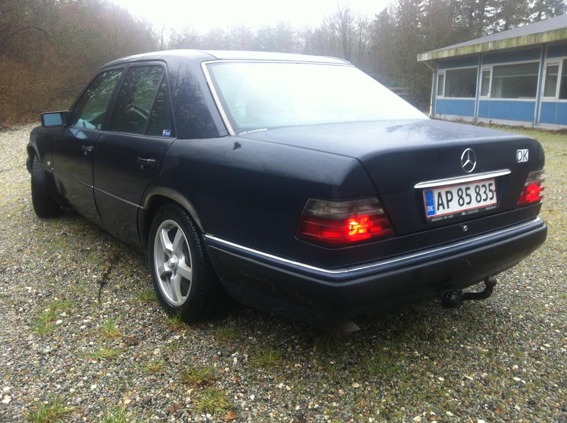 Mercedes Benz E300 billede 9