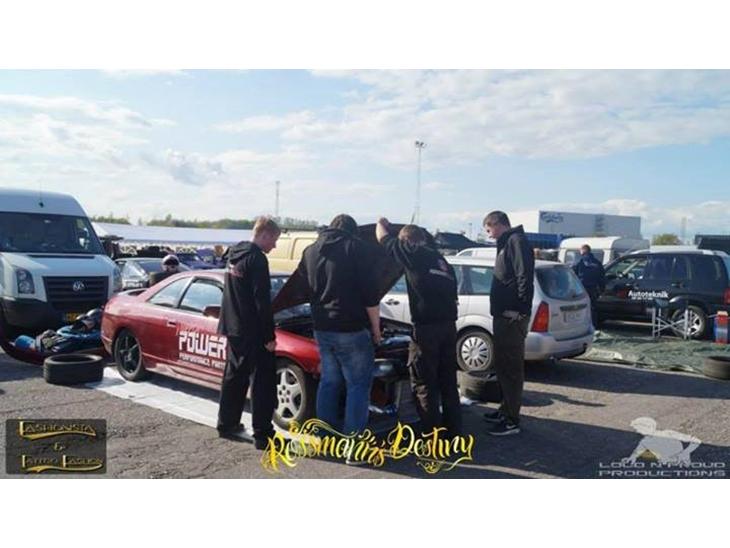 {{currentPhoto.altText}} billede {{currentPhoto.number}}