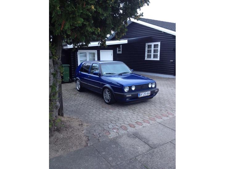 {{currentPhoto.altText}} billede {{currentPhoto.number}}