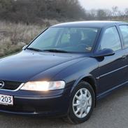 Opel Vectra 1.8 16v