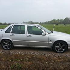 Volvo S70R 