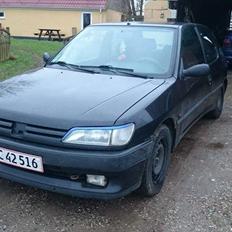 Peugeot 306 xs hachback (skrottedet ;( )