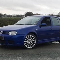 VW Golf 4 R32