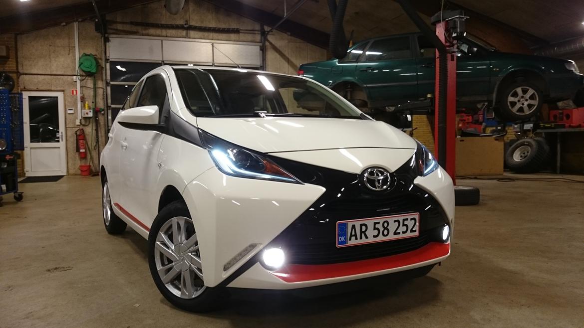 Toyota Aygo x-press VVT-i *Solgt* billede 1