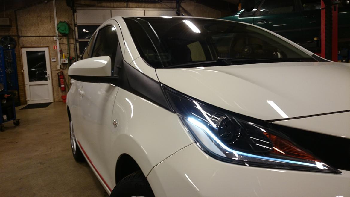 Toyota Aygo x-press VVT-i *Solgt* billede 11