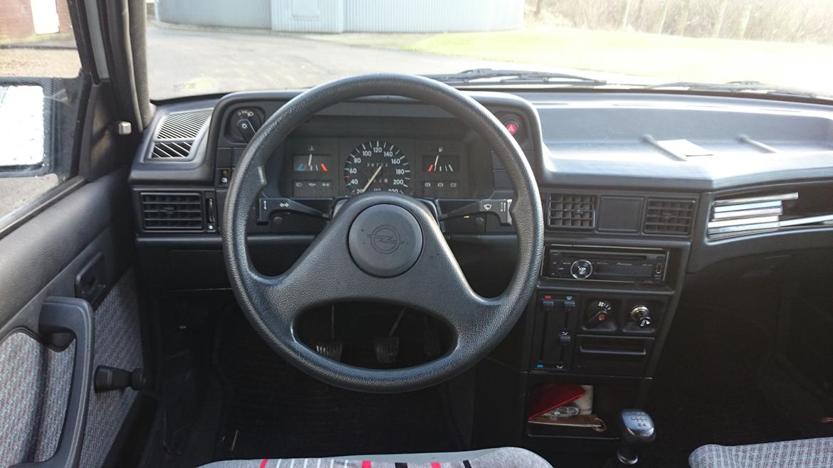 Opel Kadett E Sedan billede 13