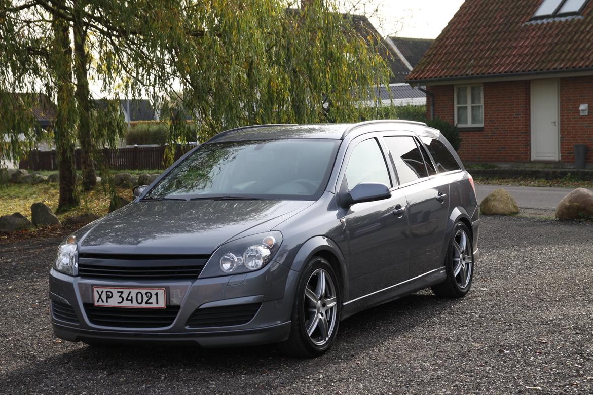 Opel Astra H Wagon OPC Line billede 1
