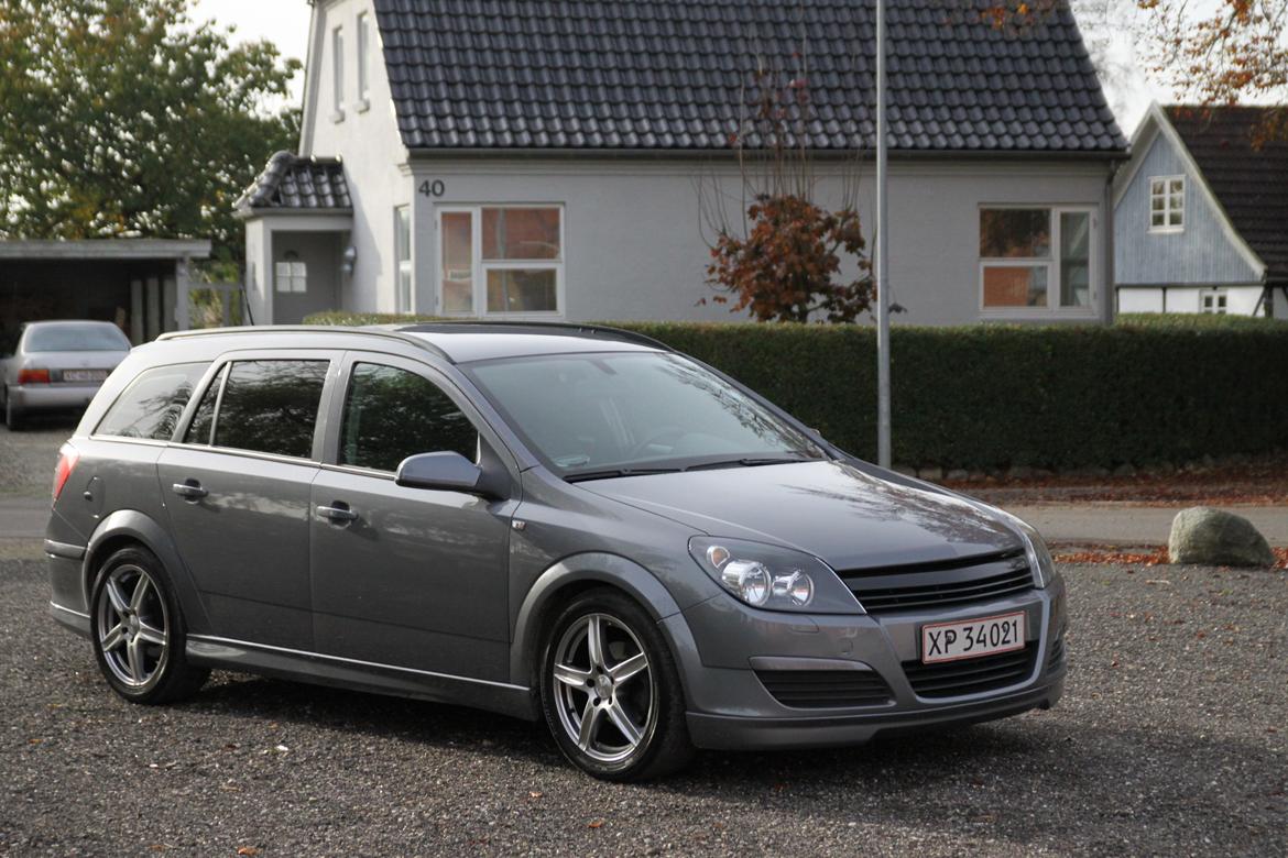 Opel Astra H Wagon OPC Line billede 2