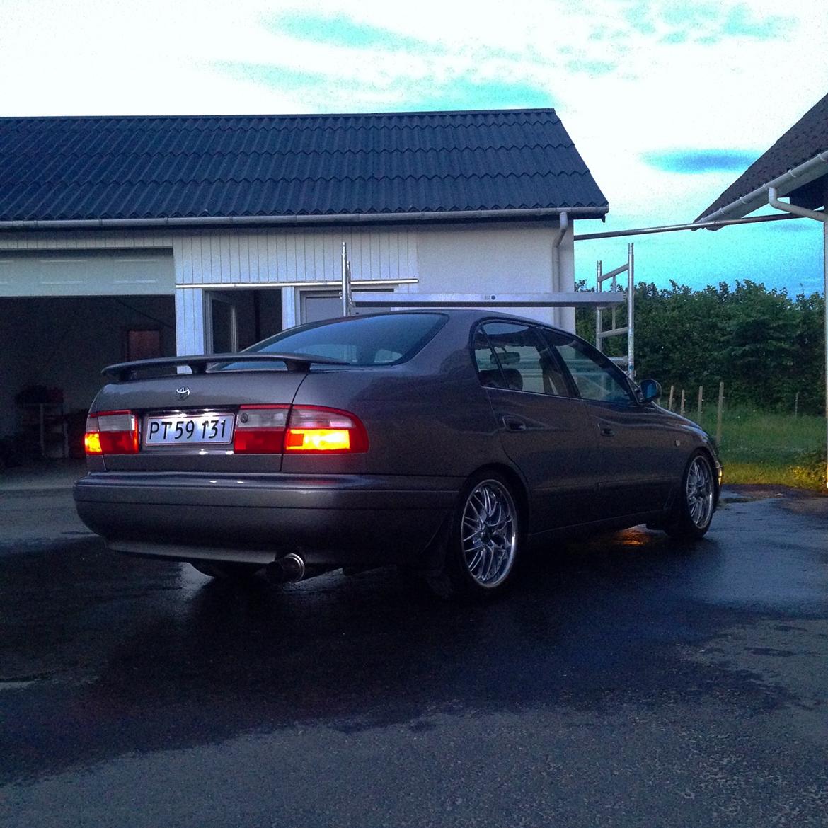 Toyota Carina E billede 21