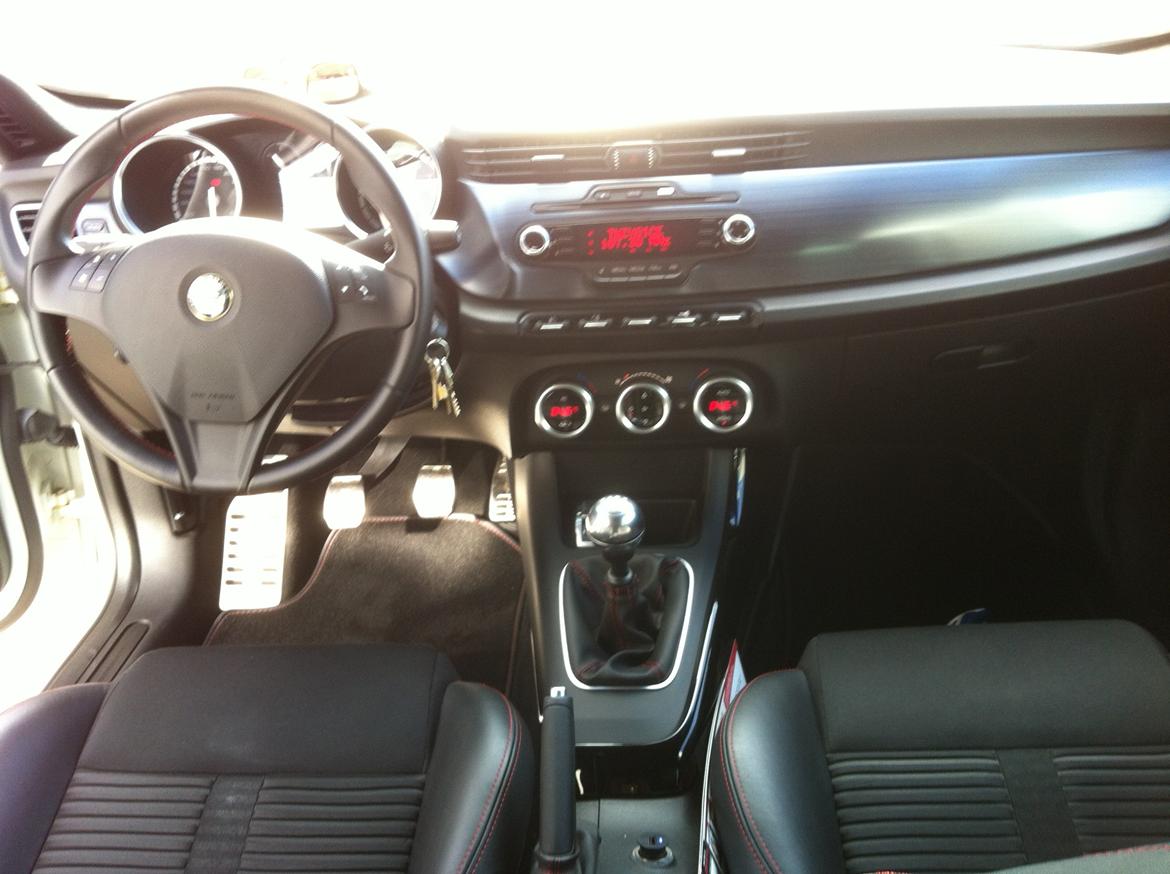 Alfa Romeo Giulietta 1750 TBI Qv billede 8