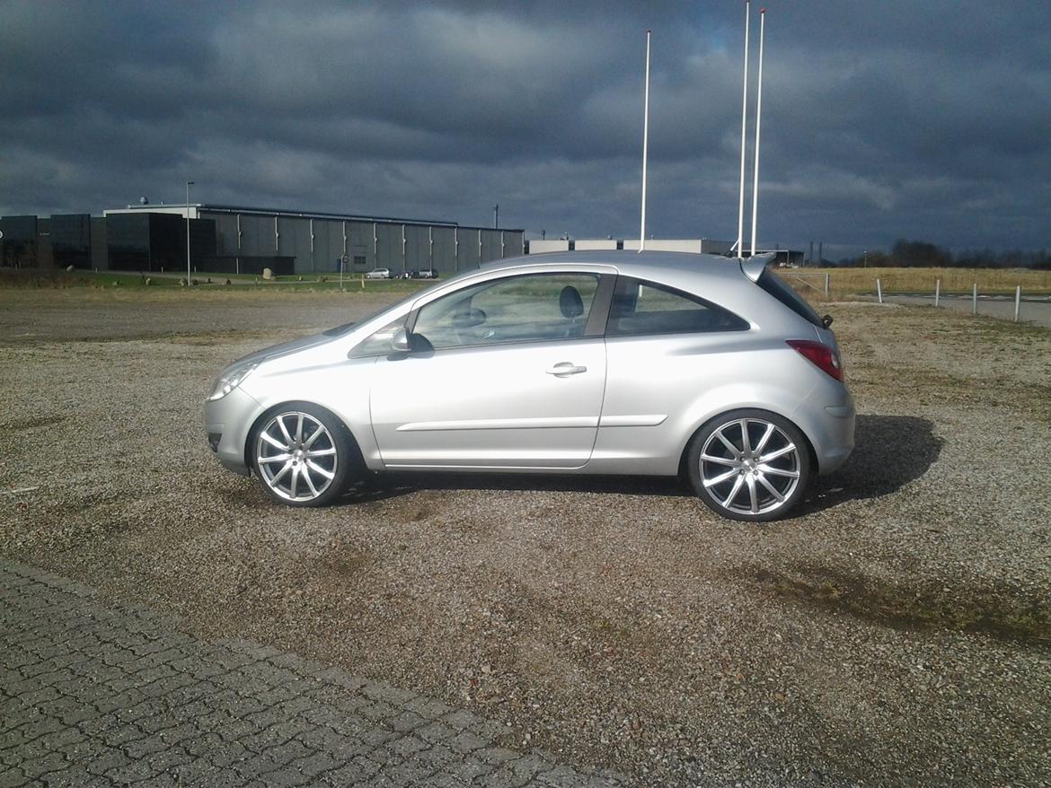 Opel Corsa D 1,3CDTI billede 1