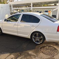 Skoda Octavia 2.0 TDI Ambiente  (SOLGT)