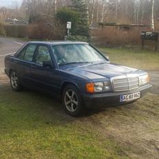 Mercedes Benz 190 E