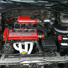 Toyota carina E XLI 1,6 solgt