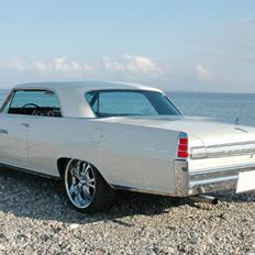 Pontiac Bonneville 2 Door Hard top stolpeløs.