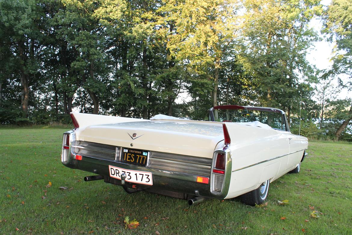 Cadillac Series 62 Convertible billede 9