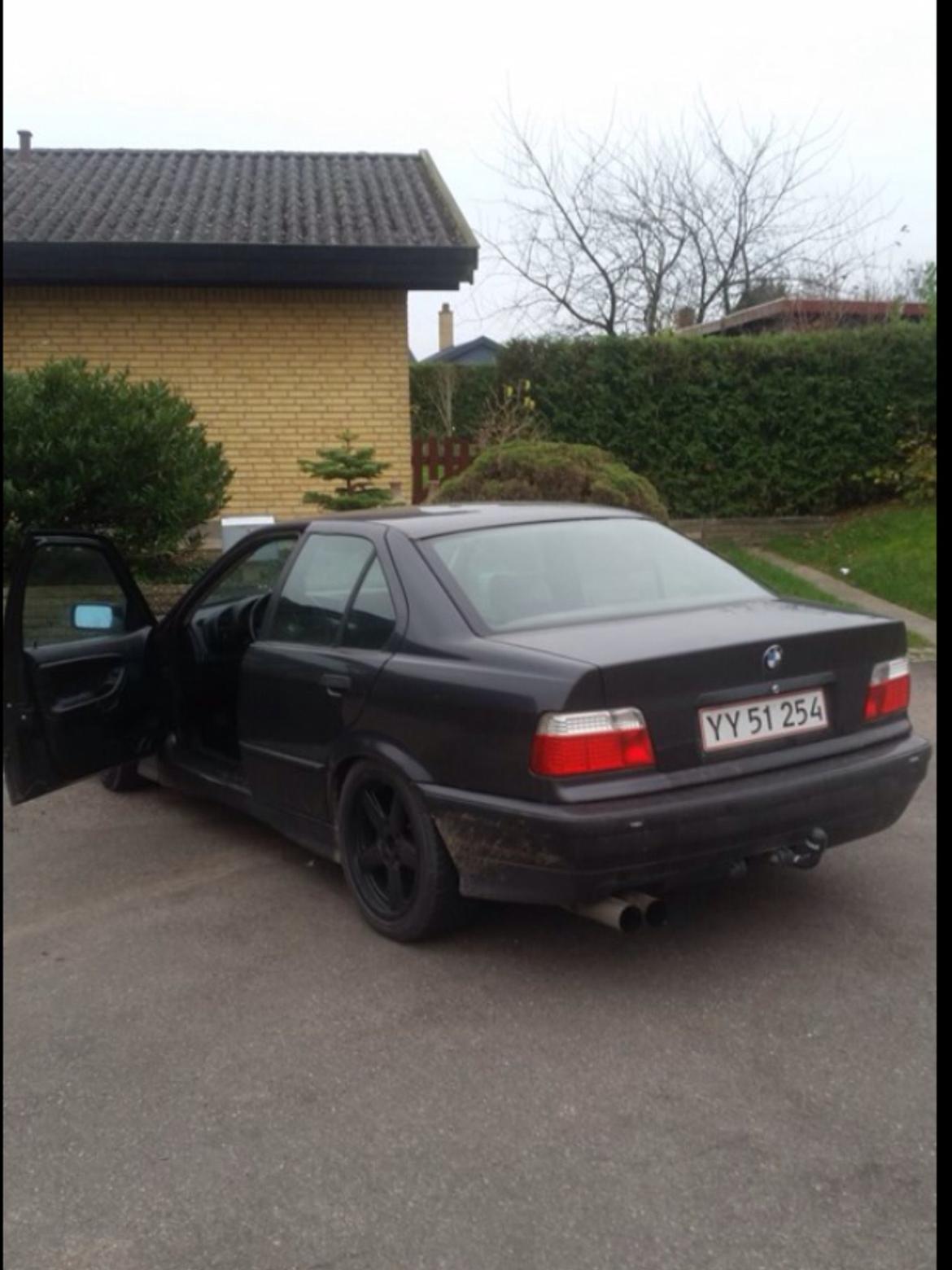 BMW 325i SOLGT! billede 3